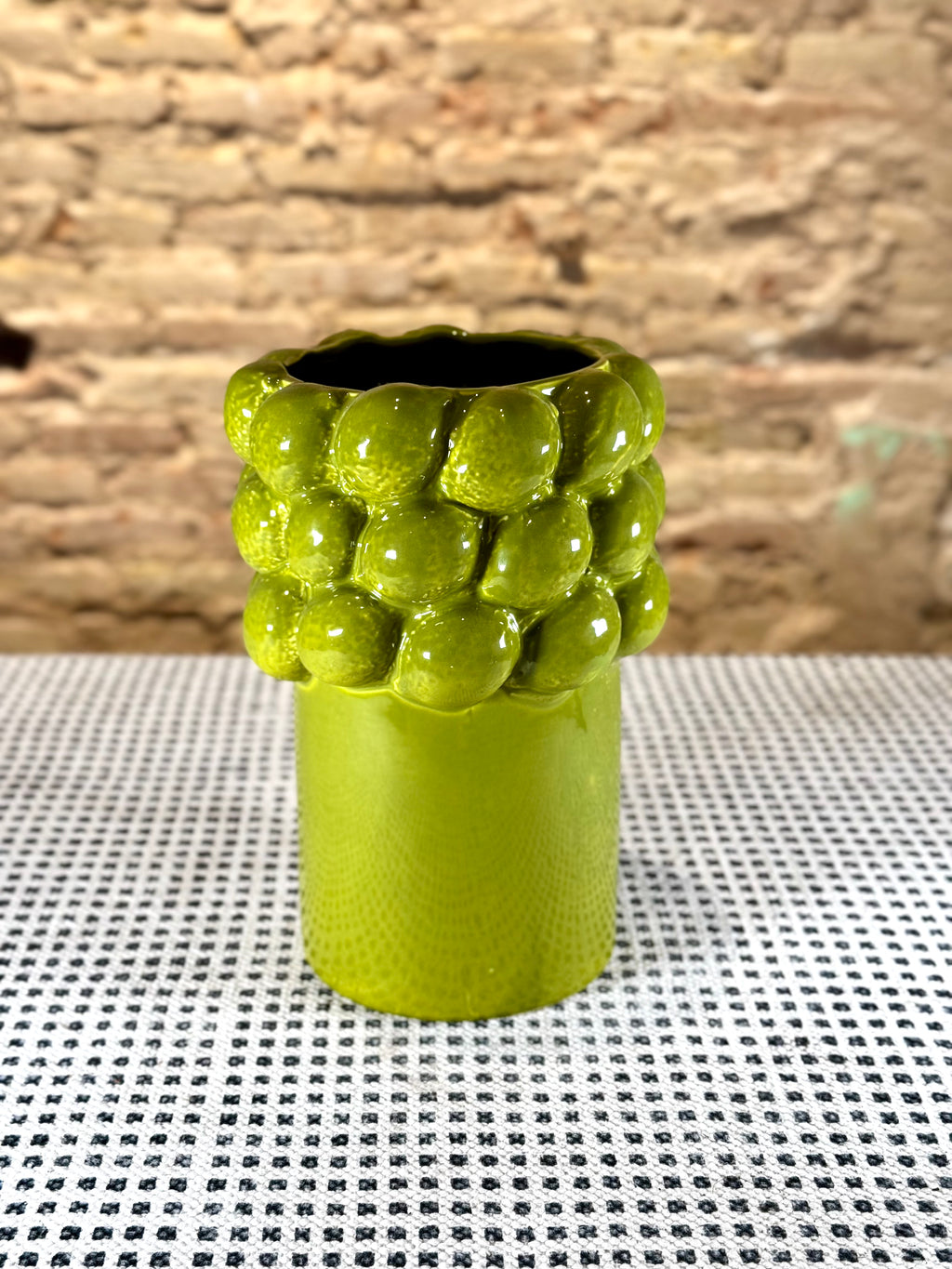 Jarrón cerámico verde burbujas – Florero decorativo moderno para arreglos florales