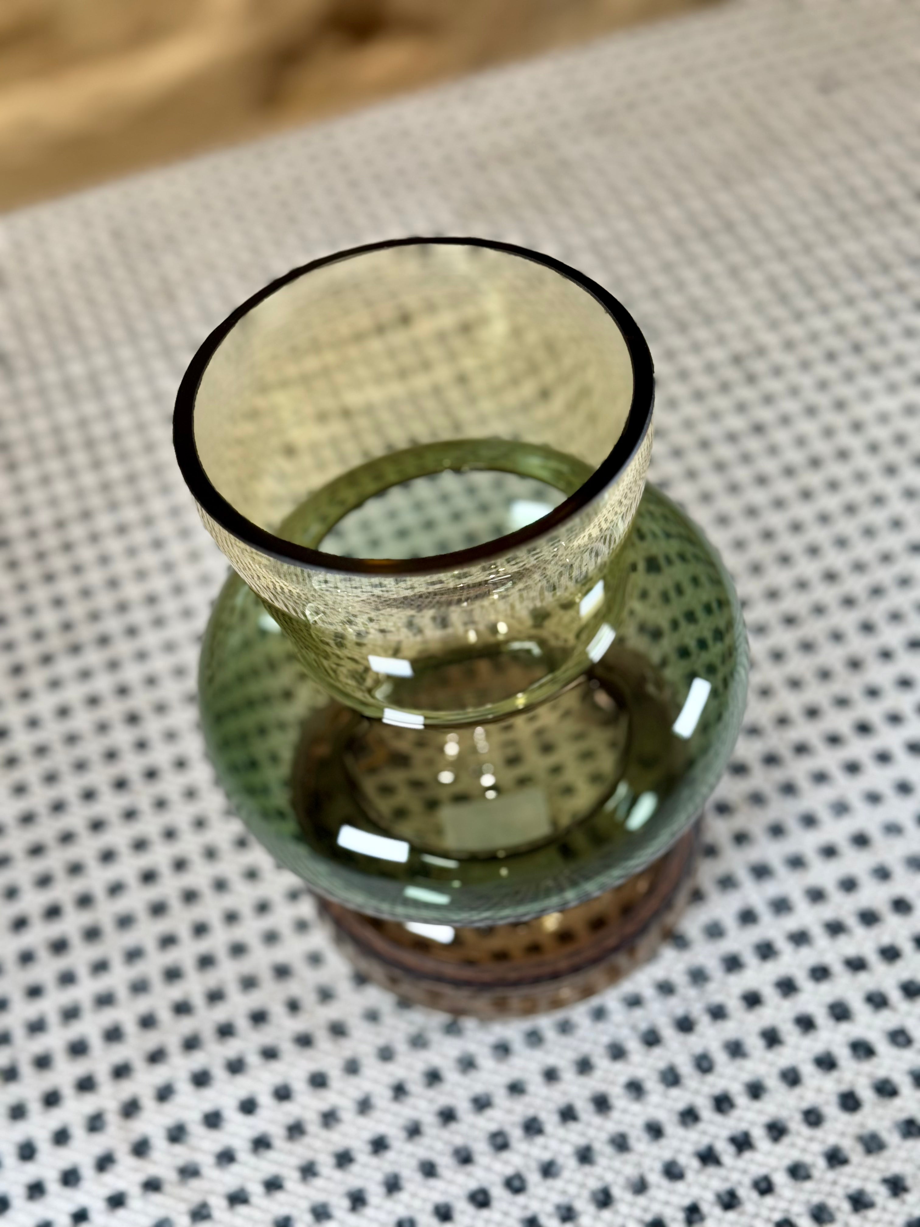 Jarrón de vidrio degradado verde ámbar – Florero moderno y decorativo