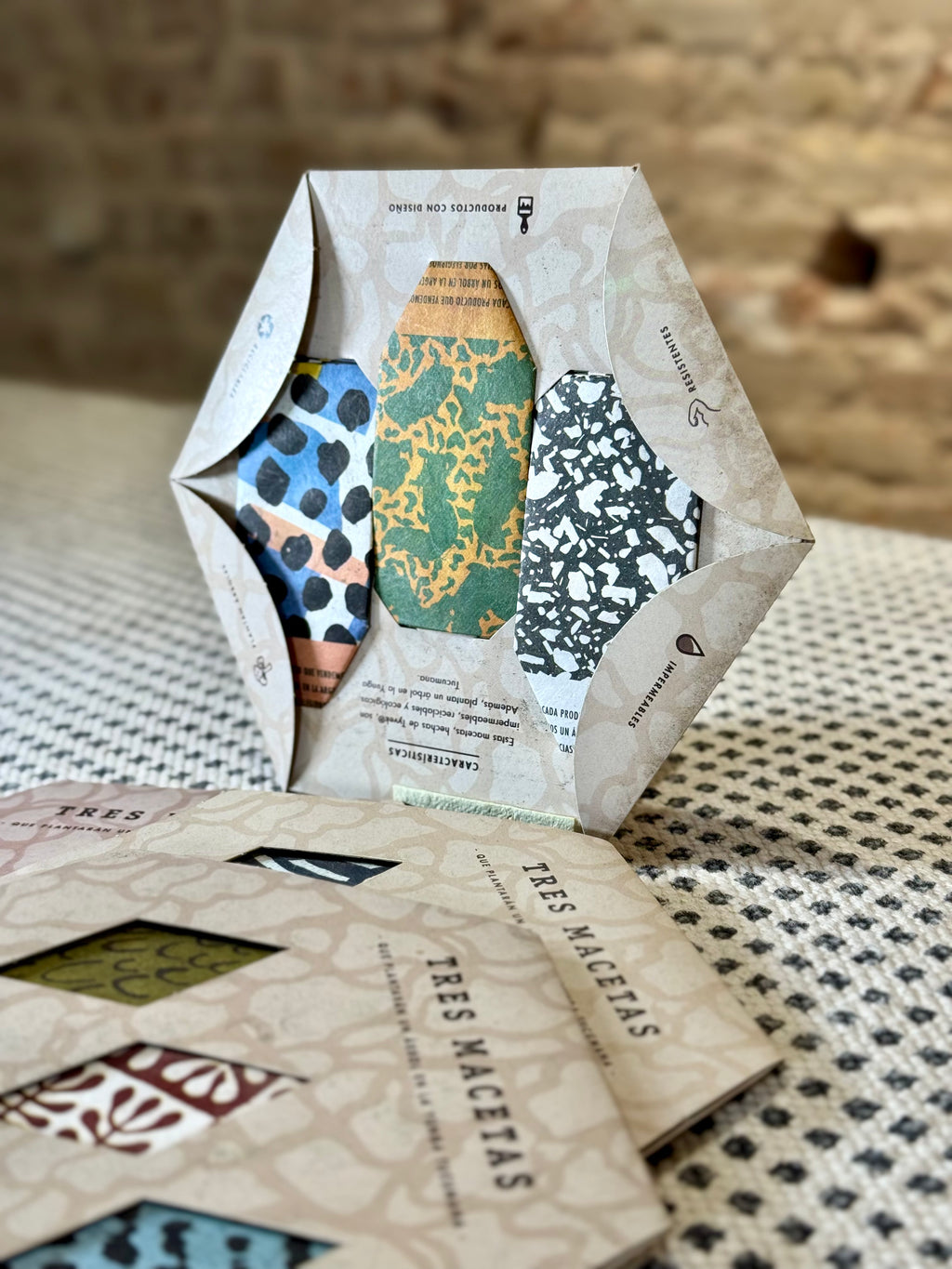 Pack de 3 portamacetas de papel en colores y estampados variados